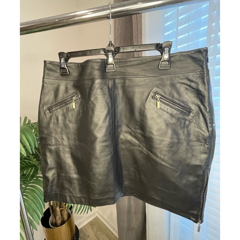 Black genuine leather skirt